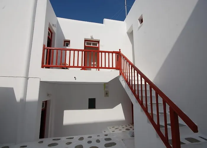 Dimitra בית הארחה